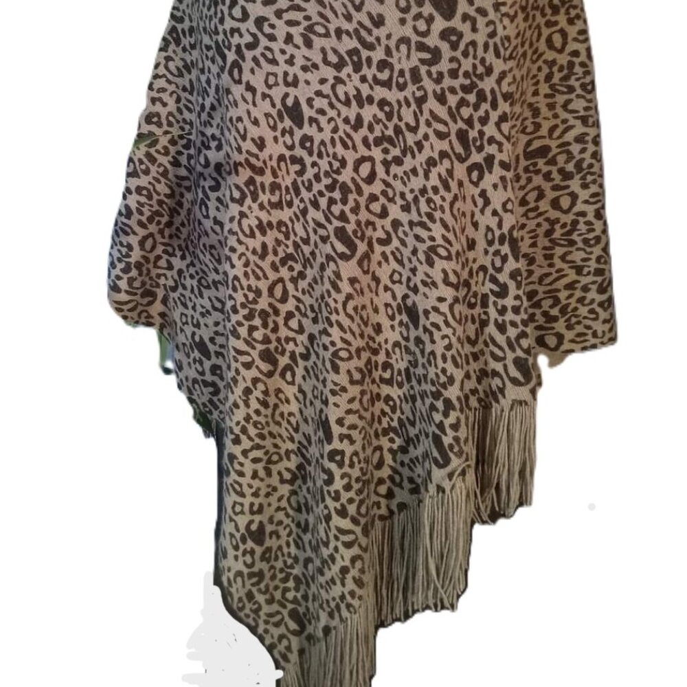 High Neck Pullover - Picture 2 of 2